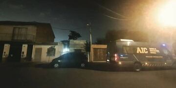 El cadáver fue hallado sobre sobre Remedios de Escalada entre 9 de Julio y San Alonso.