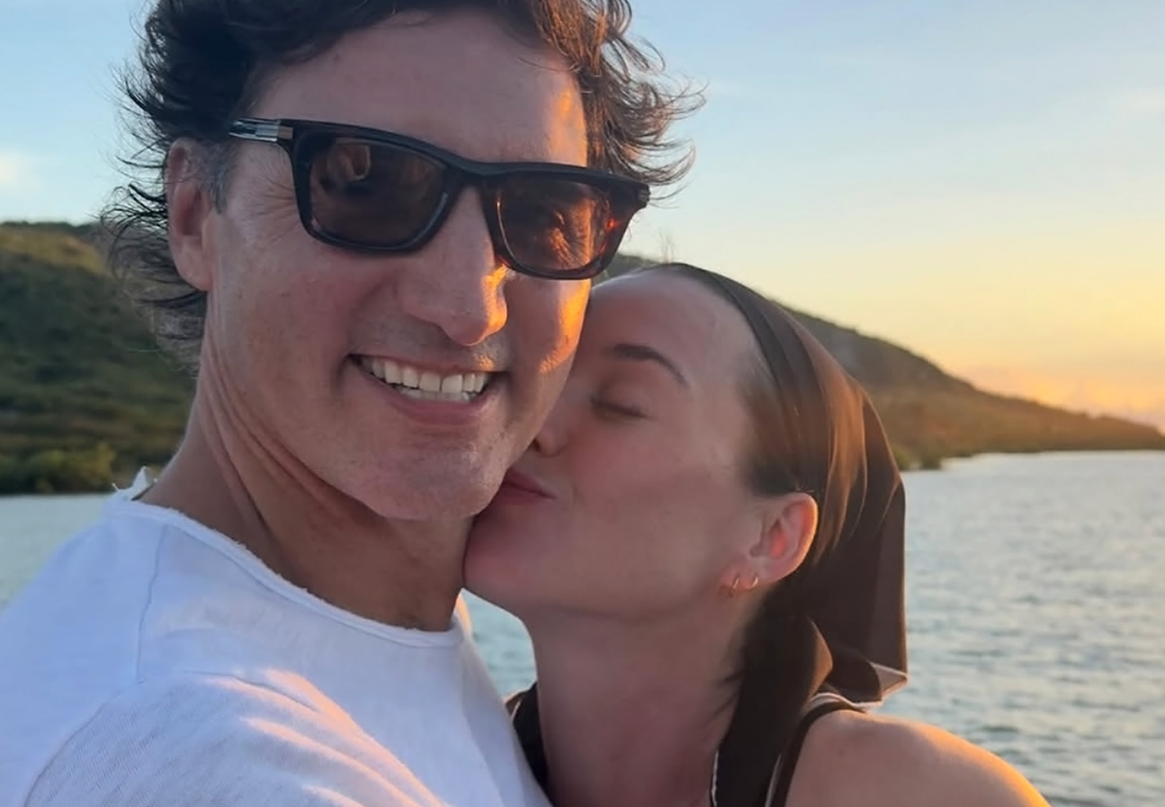 La pareja se muestra muy enamorada en las redes.