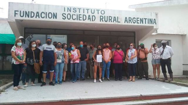 Los padres manifestaron su profunda preocupación ante la falta de respuestas (Zonal Noticias)