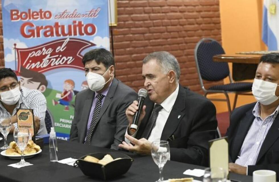 Osvaldo Jaldo se reunió con intendentes y delegados comunales de Cruz Alta