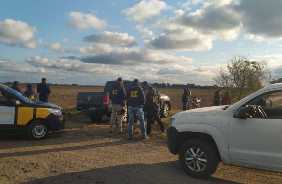 Fueron a buscarlo bajo sospecha por matar a un amigo en Malabrigo y se envenenó