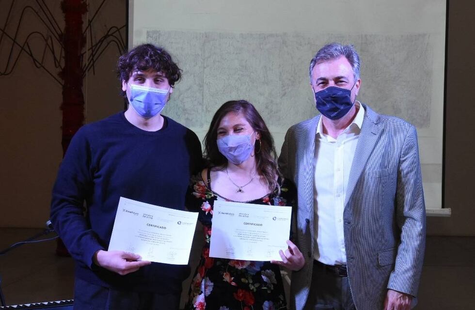 Se inauguró la Bienal Nacional de Arte y se entregaron a quienes ganaron