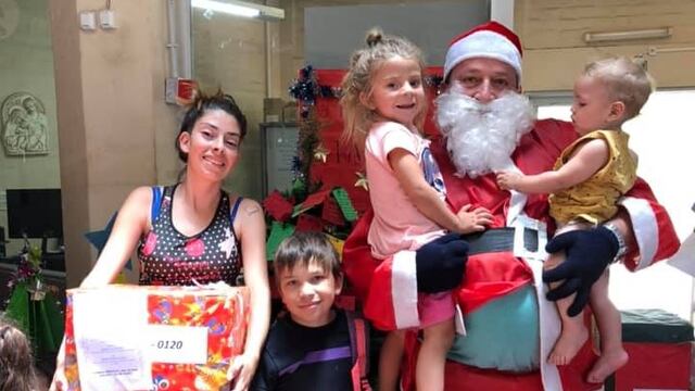 Para esta Navidad la Fundación Conin invita a armar cajas navideñas para donar a las familias de los niños que atiende en el centro modelo de Las Heras. Gentileza Conin