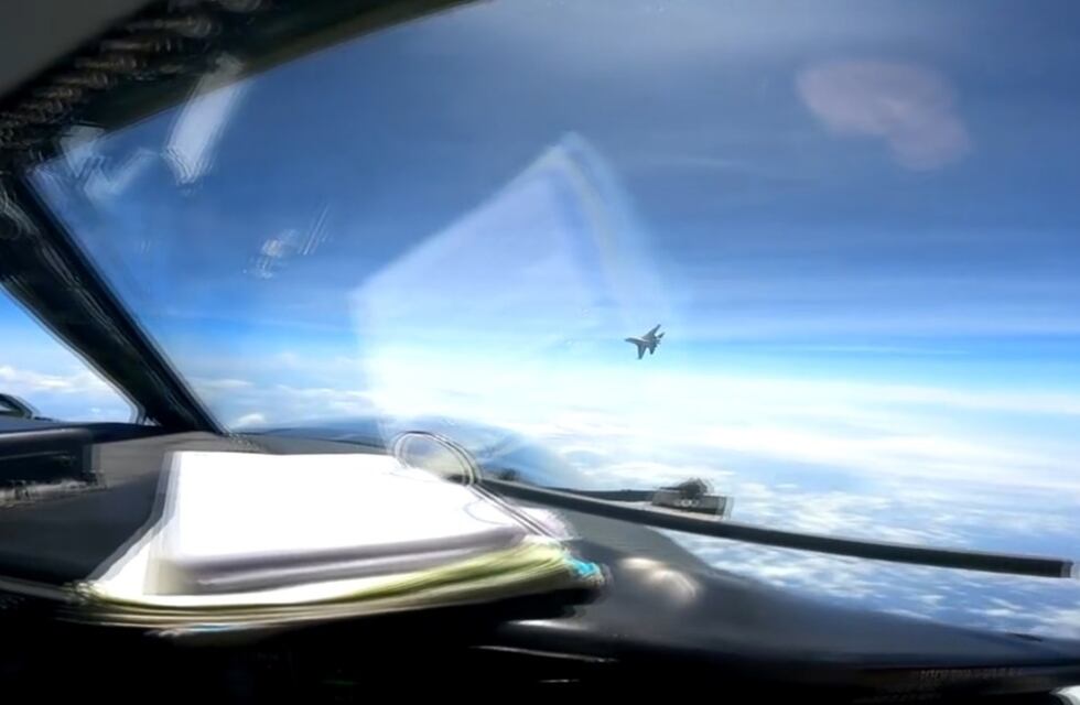 Tensión entre Estados Unidos y China: acusaciones cruzadas por maniobras militares aéreas peligrosas