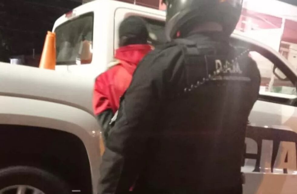 Prestó su teléfono para una llamada y le terminaron robando