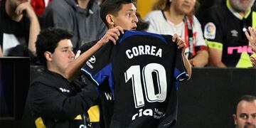 Nahuel Molina, cordobés de Embalse, y una dedicatoria especial en su gol para el Atlético Madrid.