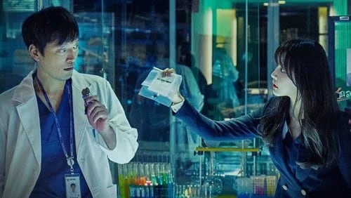 La serie recomendada se llama Socios por la Justicia.