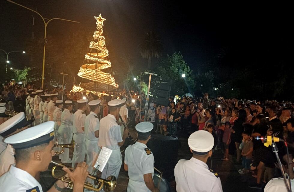 Feria de artesanos, shows en vivo y Papá Noel en Plaza Belgrano