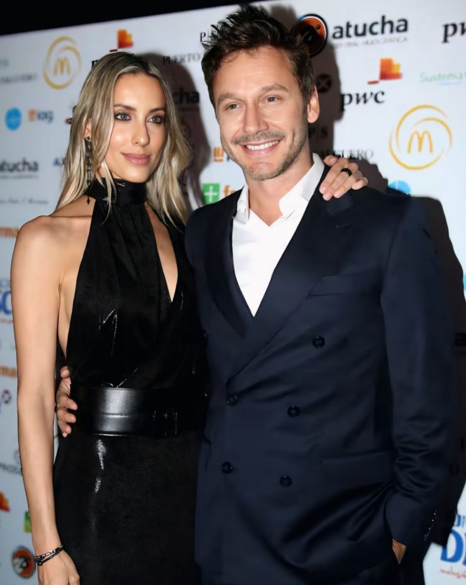Anita Espasandín y Benjamín Vicuña. (Foto: Instagram)
