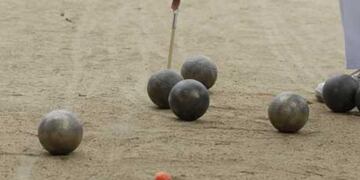 Deportes organiza un Torneo Recreativo de Bochas y Tejo