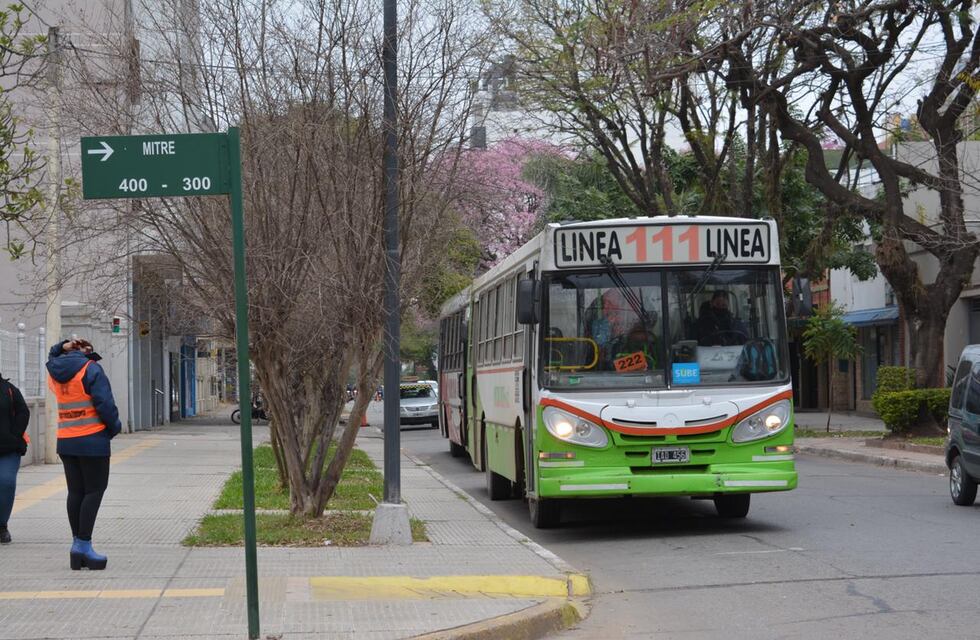 Habrá servicio gratuito de colectivos para mujeres el 8 de marzo