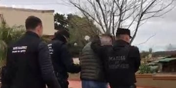 Detuvieron a un hombre en San Vicente por estafas con cheques falsos por más de 17 millones de pesos.