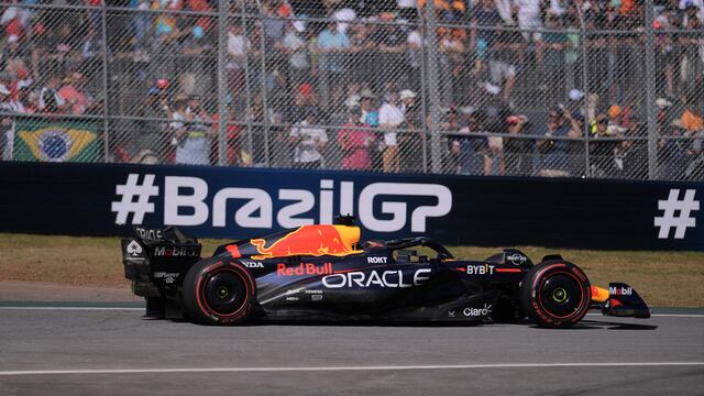 Verstappen, vencedor en San Pablo con Red Bull.