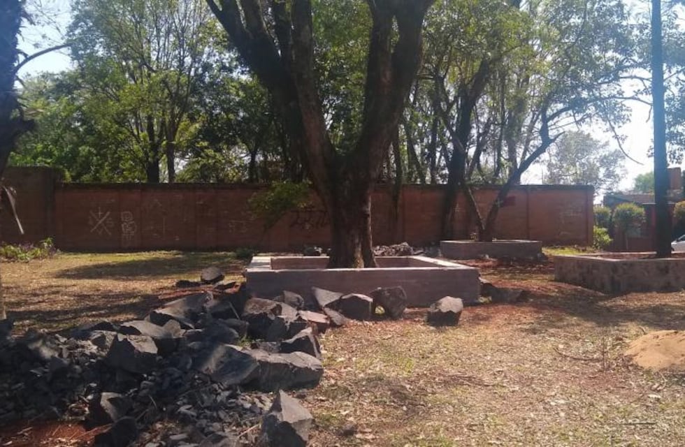 Comenzó la construcción de la plaza para adultos mayores en la ciudad de Eldorado