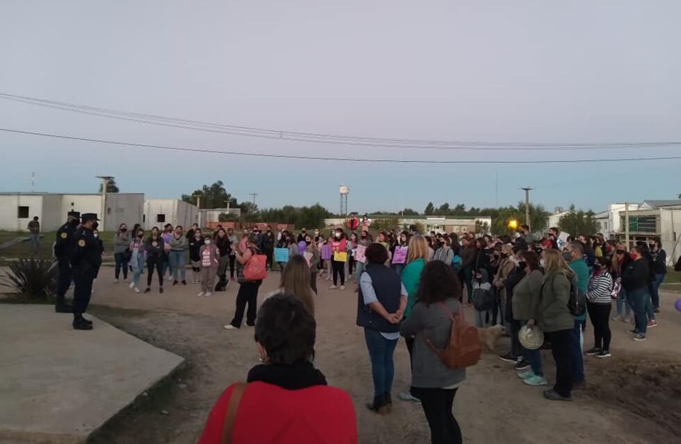 Villa Paranacito en alerta se moviliza por las calles
