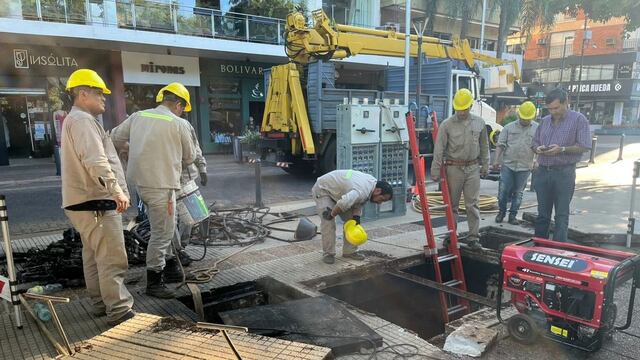 Se incendió un transformador en pleno centro de Posadas.