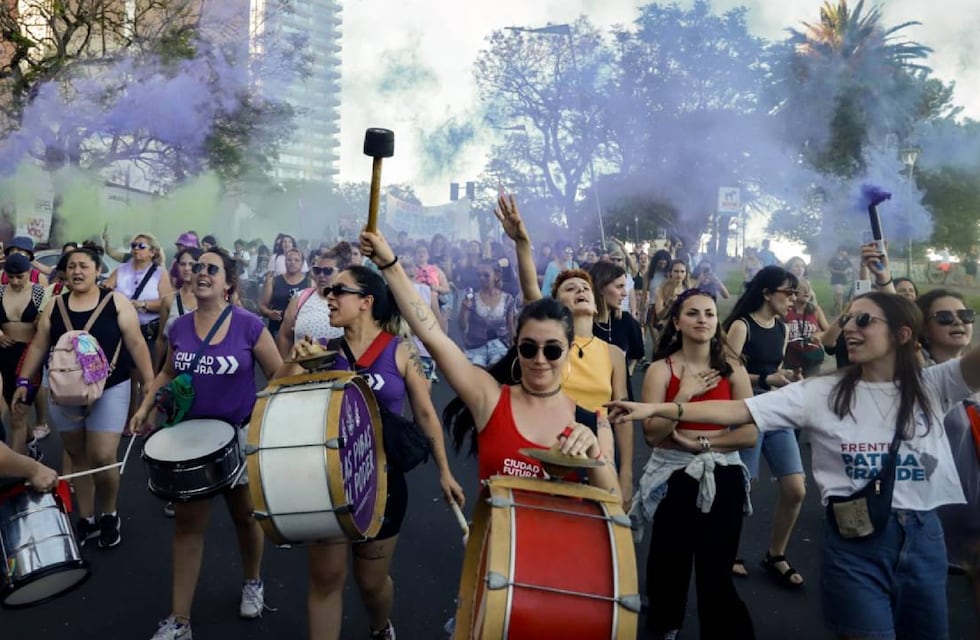 Rosario se pronunció contra la violencia machista durante la marcha del 25N