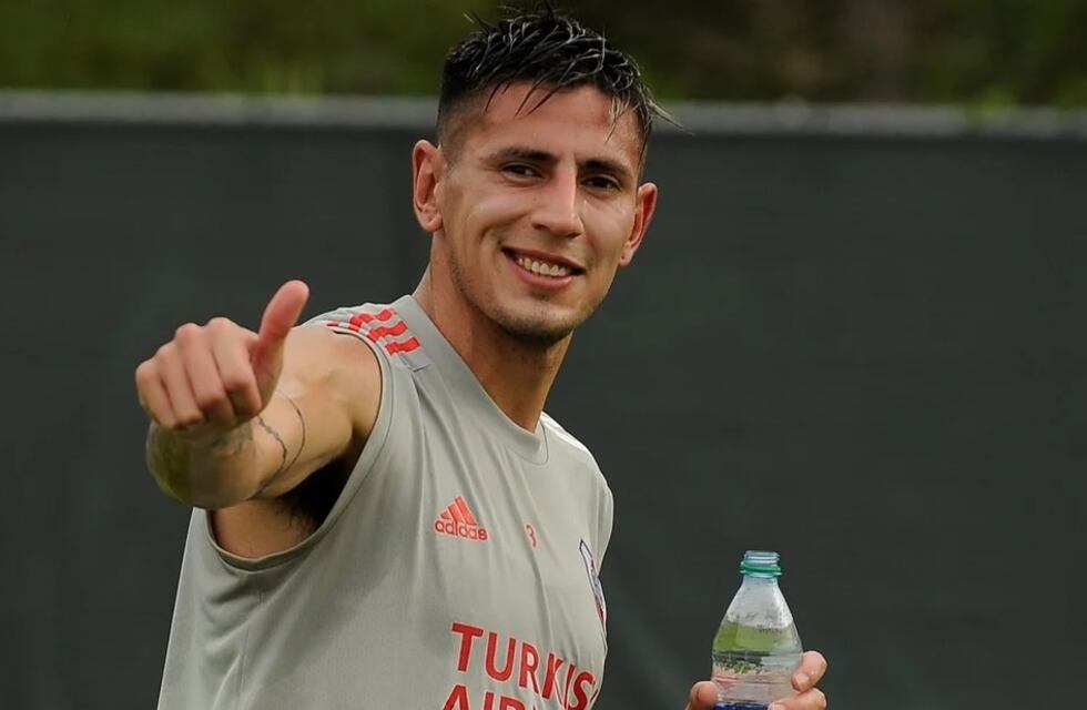 Fabrizio Angileri apoyó la lista Unidos por San Martín y donó balones para las inferiores