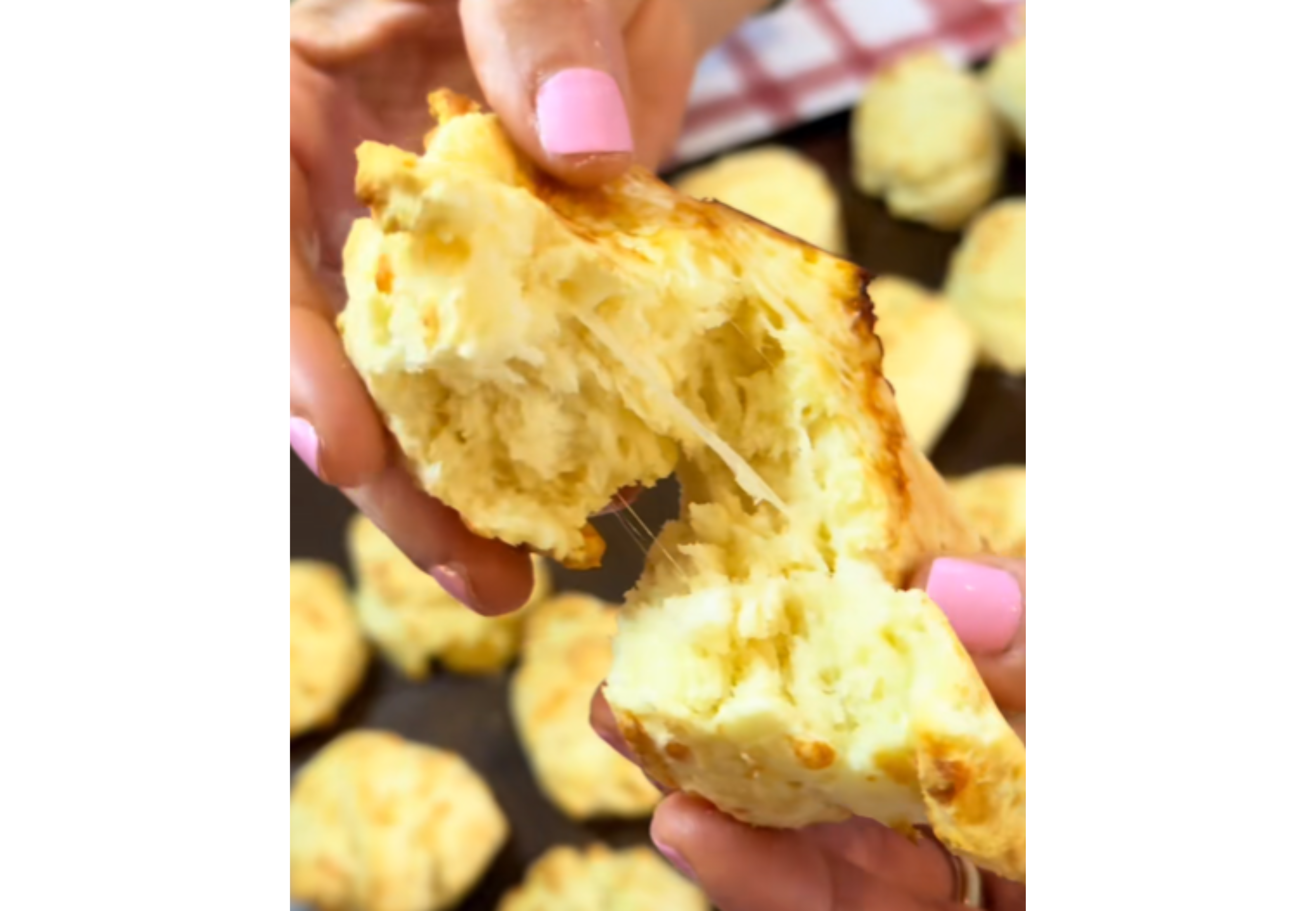 Así quedan los scones de queso por dentro.