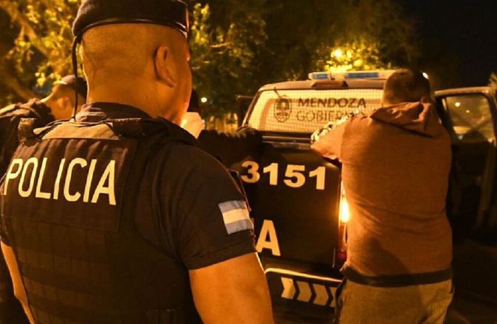 Delincuentes robaron la moto de un delivery y después la abandonaron porque no arrancaba