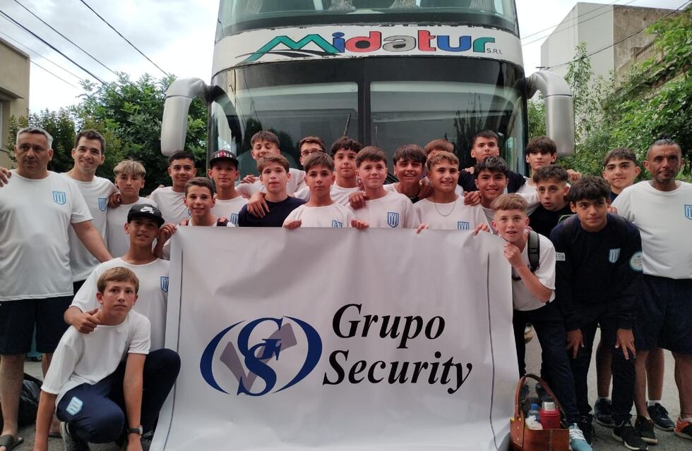 La Selección de fútbol Sub 13 de Tres Arroyos rumbo a Mendoza para disputar el Nacional