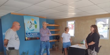 Alejandro Trybuchowicz, estuvo presente en Orense junto a la concejal Victoria Larriestra.