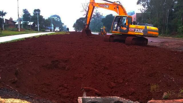 Oberá: avanza la ejecución de obras de pavimentación e instalaciones de cañería pluvial