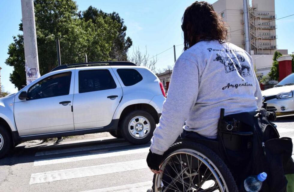 Denuncian discriminación a una joven con discapacidad en un local comercial de Villa Carlos Paz