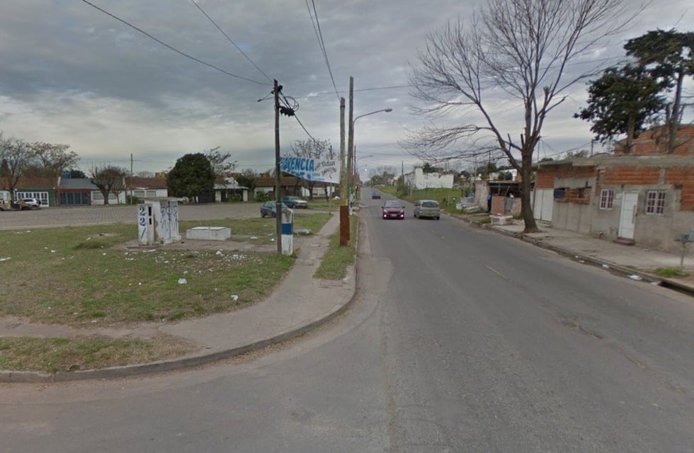 La Plata: expolicía degolló a su madre y se entregó a la policía “vestido de gala”