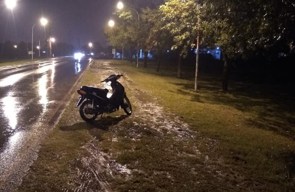 Tragedia en Córdoba: salió de trabajar, chocó contra un caballo y murió