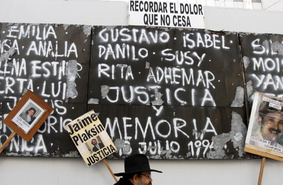 A 27 años del atentado, la AMIA pidió “conocer toda la verdad, no solo fragmentos”