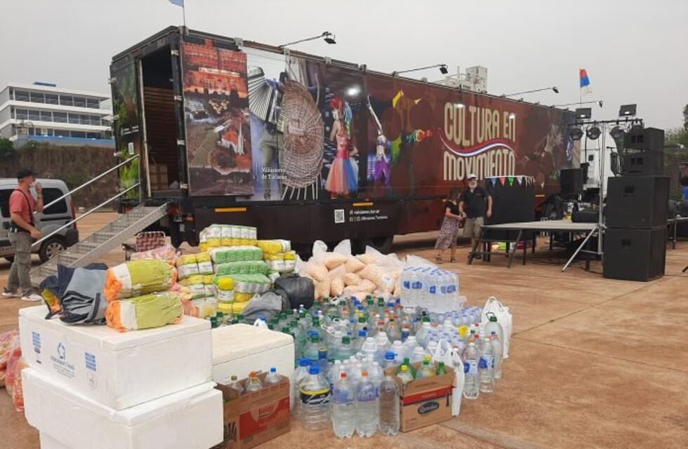 Siguen recibiendo donaciones para bomberos que luchan contra los incendios en Misiones