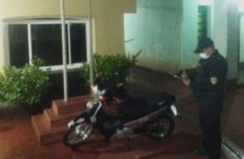Guaraní | la Policía demoró a dos jóvenes por realizar maniobras peligrosas con una motocicleta sobre la Ruta Nacional 14