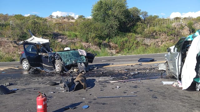 Tremendo choque frontal con varias víctimas en las Altas Cumbres de Córdoba (Policía)