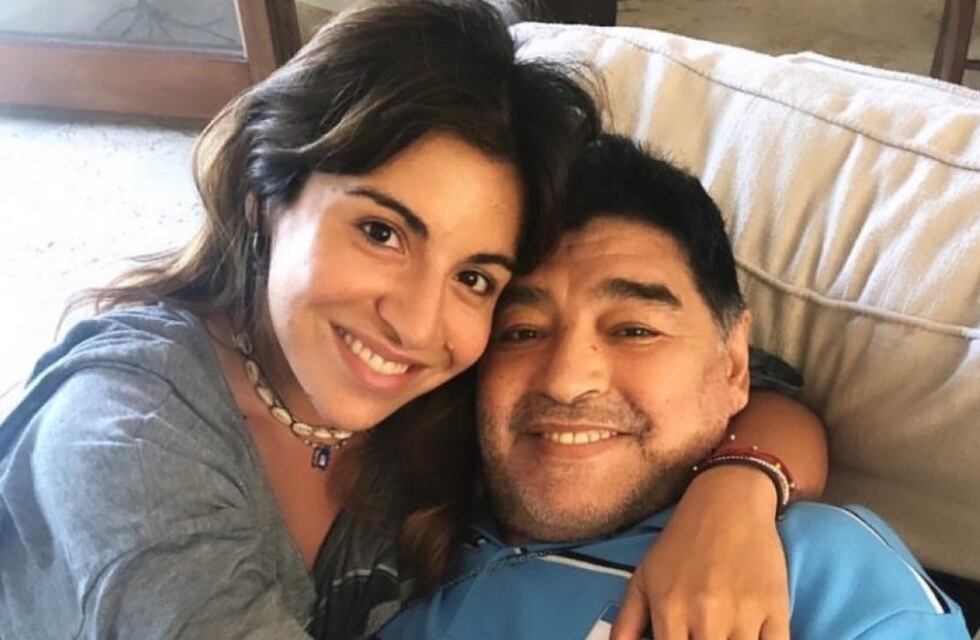 Gianinna Maradona en recuerdo a su papá: ”¡Los amo para siempre!”