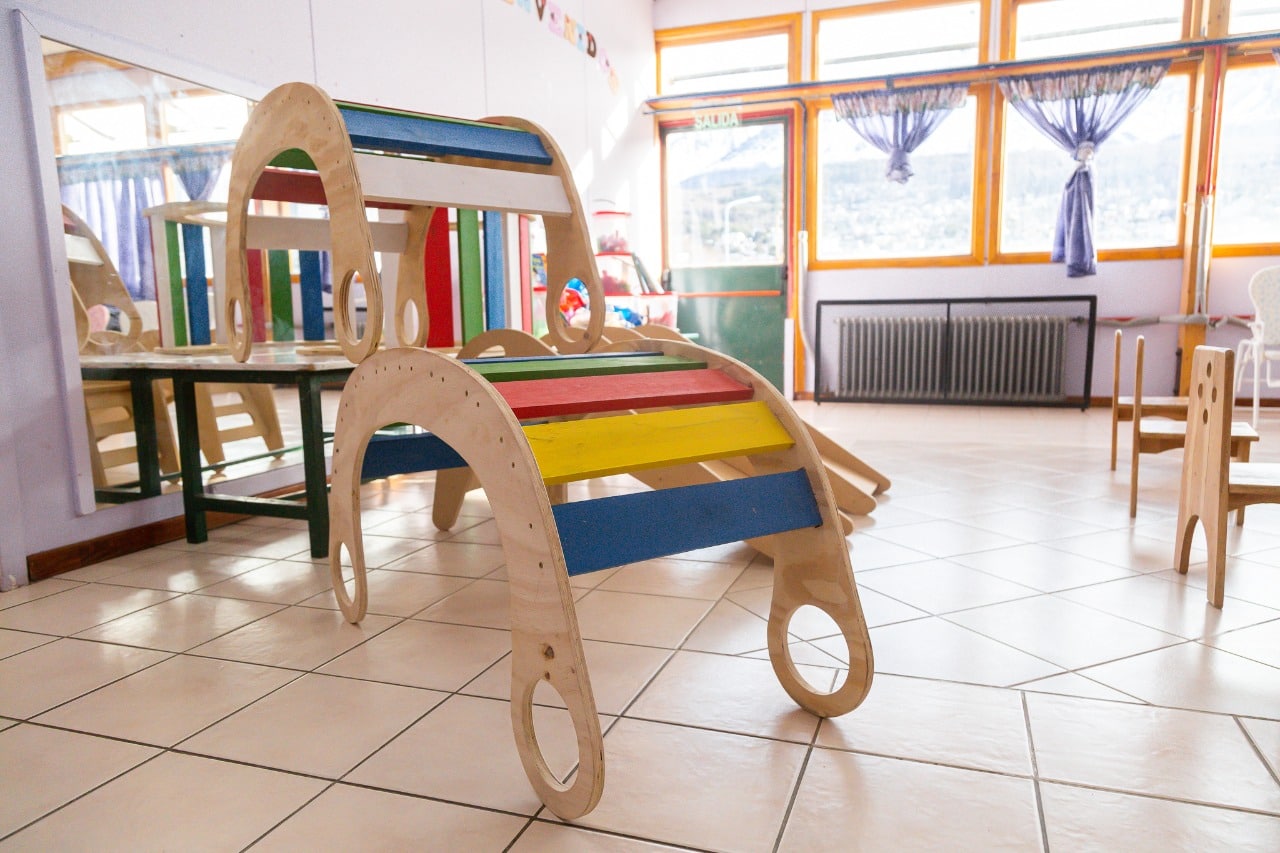 Gobierno recibió juguetes para los centros de cuidado de la provincia