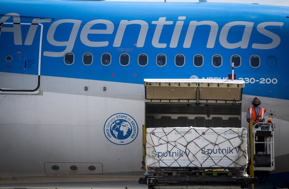 Partió desde Moscú el vuelo de Aerolíneas Argentinas que trae más vacunas Sputnik V