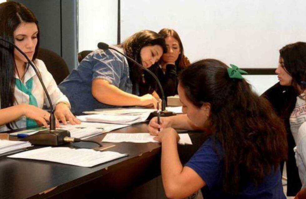 Incentivan a las empresas a tomar jóvenes de 18 a 24 años