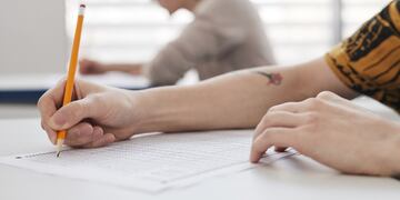 Fraude en el Examen de Residencias Médicas: investigan a más de 260 aspirantes y suspenden el orden de mérito.