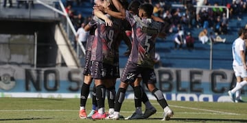 Un nuevo triunfo, esta vez en la 20.ma fecha del torneo de la Primera Nacional de fútbol, hace ilusionar a la hinchada de Gimnasia de Jujuy.
