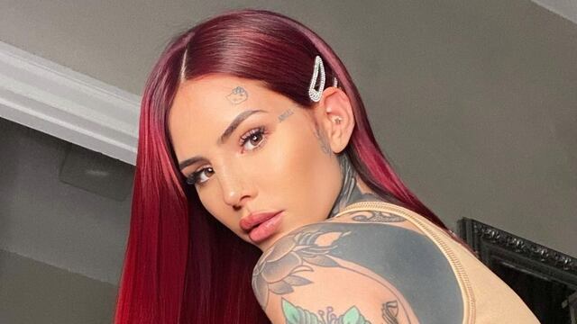 Cande Tinelli compartió un jugado look.