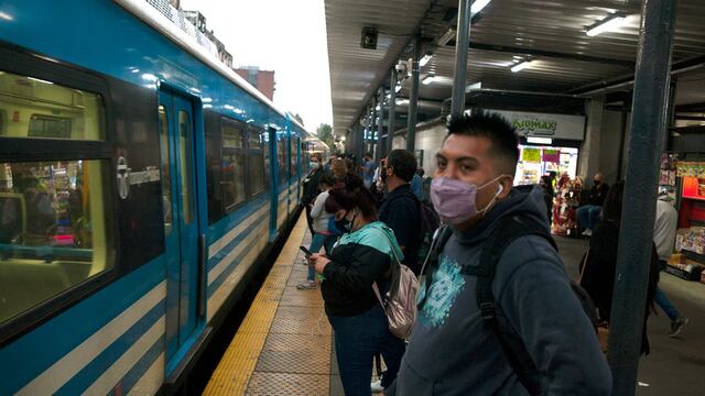 Anunciaron un paro de trenes este jueves por 24 horas (Clarín)