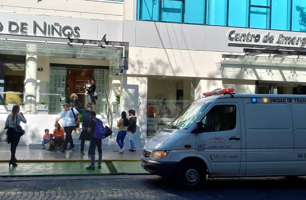 Una enfermera presa en Rosario fue imputada por alimentar a una beba con jeringa