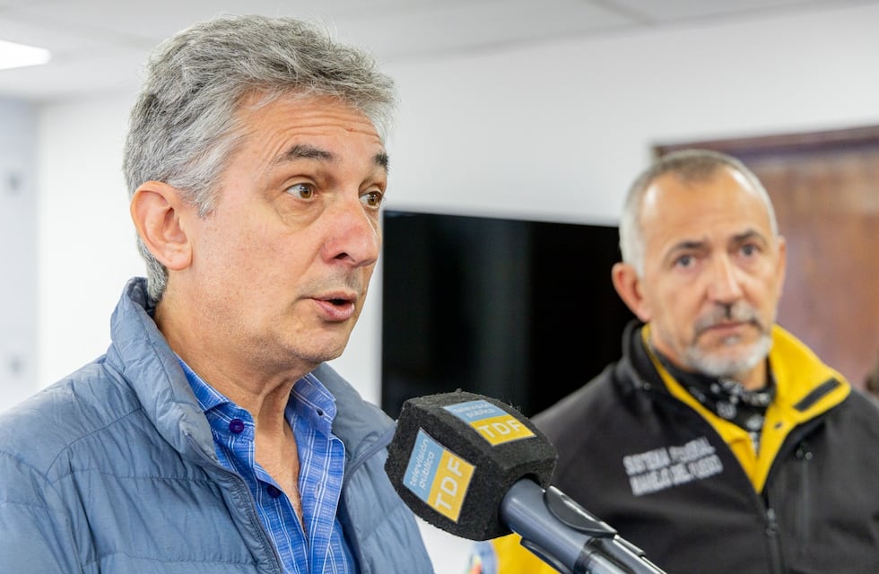 “El combate del incendio forestal queda en manos de las brigadas”