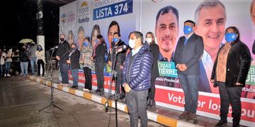 "El compromiso y la responsabilidad dan frutos", sostuvo Omar Gutiérrez en un mitin político en Rodeíto.