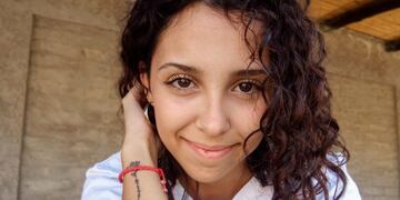 Brisa Ivars realiza mates artesanales.