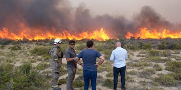 El fuego ya consumió 77.695 hectáreas en Chubut.