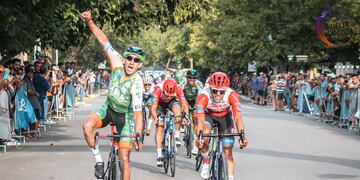 Juan Pablo Dotti ganó la quinta etapa de la 45° Vuelta de Mendoza. / Gentileza: 
@VueltaMendoza