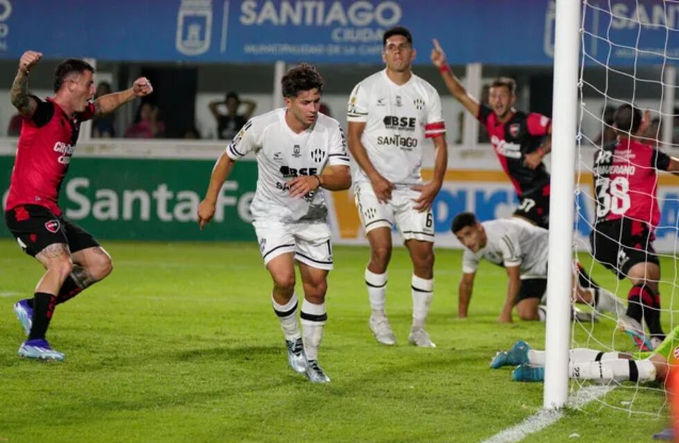 Costó pero se pudo: Newell’s derrotó a Central Córdoba en un partido con polémicas por el arbitraje