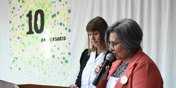 La directora, María Eugenia Benítez, su vicedirectora Jésica Koch